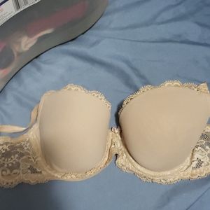 Nude Victoria's secret bra 34c